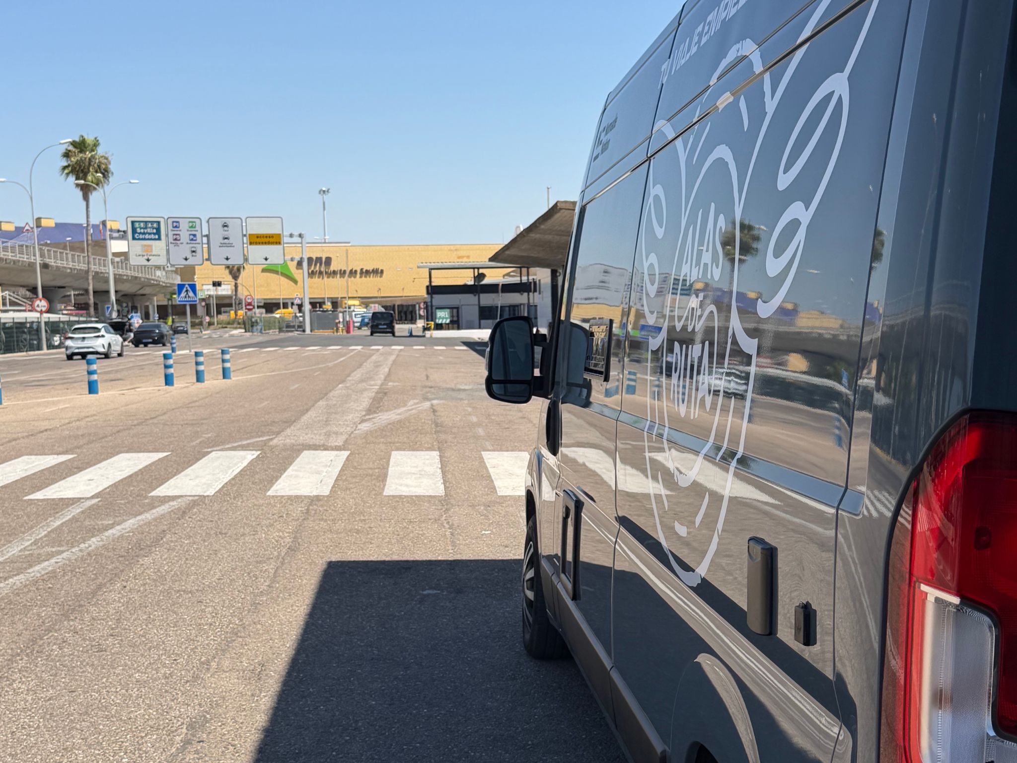 Tu camper en el Aeropuerto de Sevilla